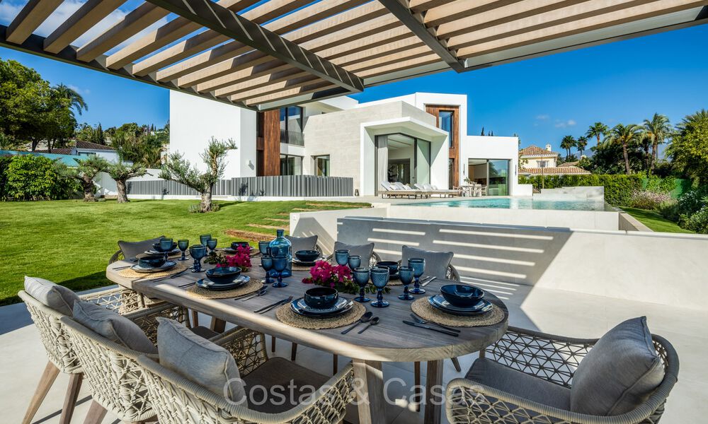 Architectural boutique villa for sale, frontline Las Brisas golf in Nueva Andalucia, Marbella 72649