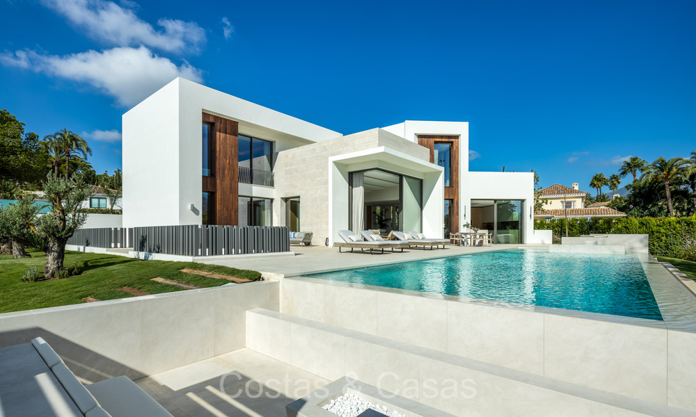 Architectural boutique villa for sale, frontline Las Brisas golf in Nueva Andalucia, Marbella 72650