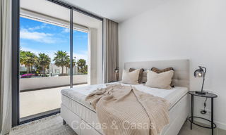 Move-in ready, modernist luxury villa for sale in Marbella East 72782 