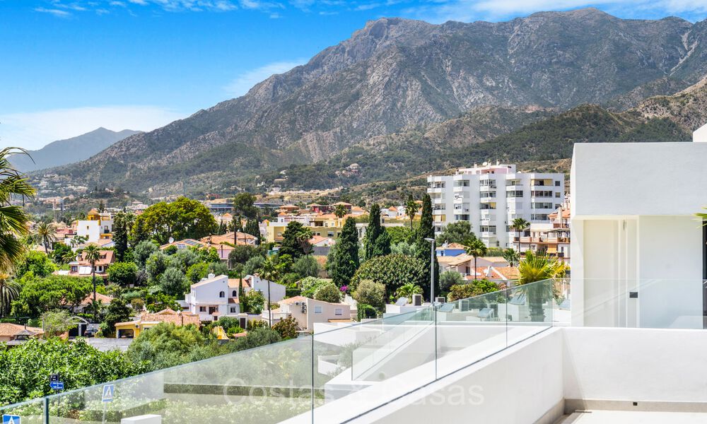 Move-in ready, modernist luxury villa for sale in Marbella East 72784