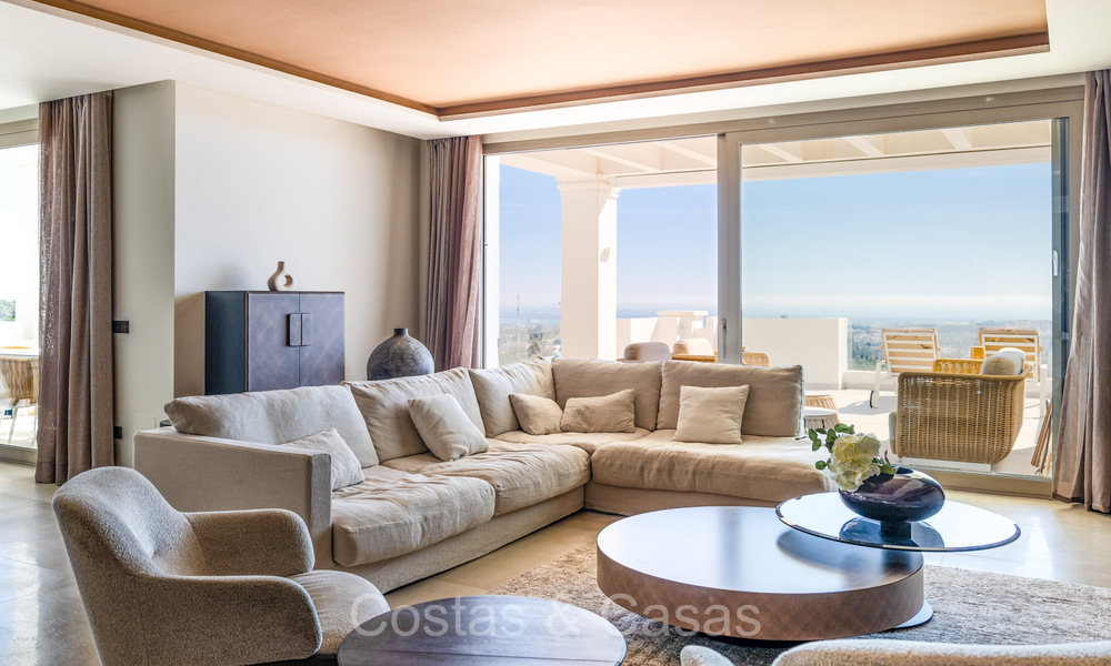 Luxury apartment for sale with panoramic sea views in a boutique complex in Nueva Andalucia, Marbella 72914