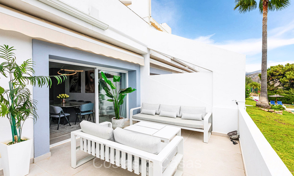 Prestigious renovated apartment for sale with spacious terrace in La Quinta golf resort, Benahavis - Marbella 72969