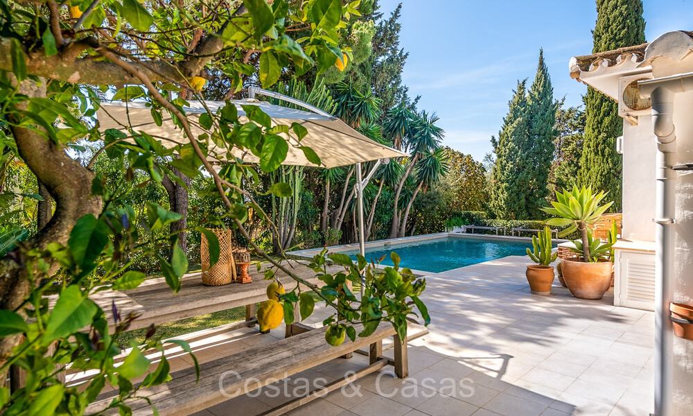 Charming single storey luxury villa for sale in a prestigious area, in East Marbella 73021