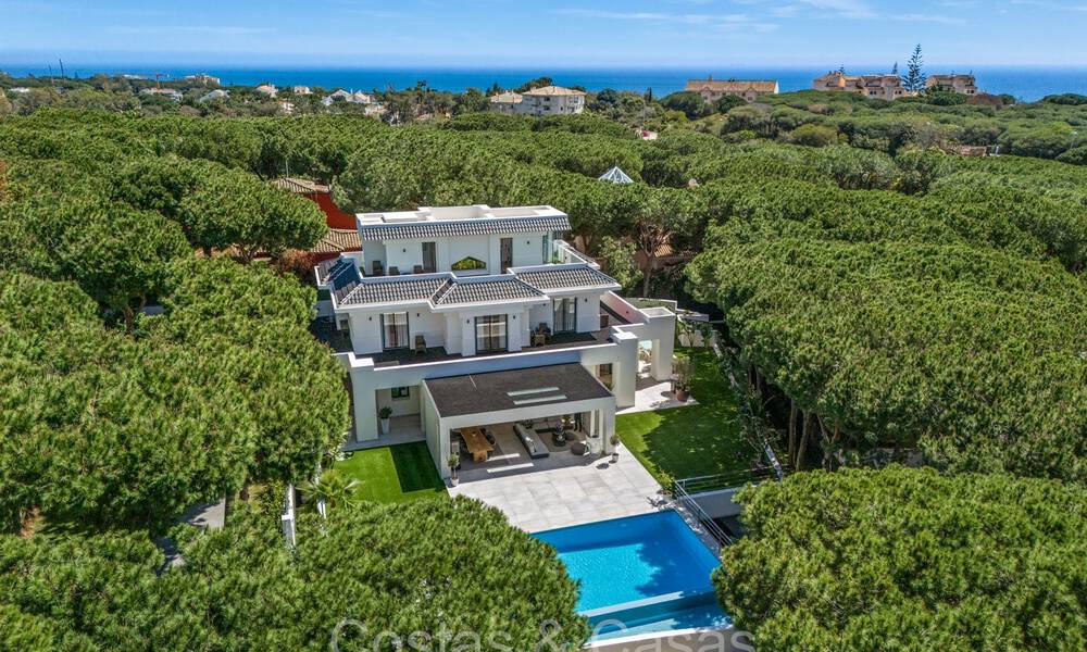 Spacious luxury villa for sale surrounded by lush greenery east of Marbella centre 73061