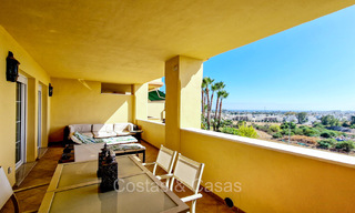 Apartment for sale within walking distance to Puerto Banus and the beach in Nueva Andalucia, Marbella 73080 