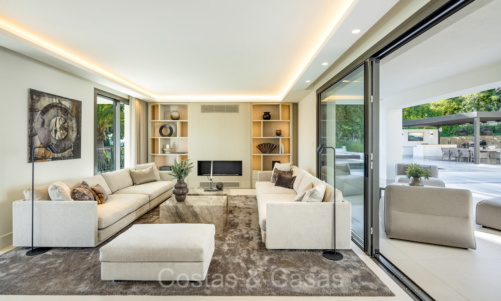 Refined luxury villa in a modern Mediterranean style for sale in Nueva Andalucia, Marbella 73243