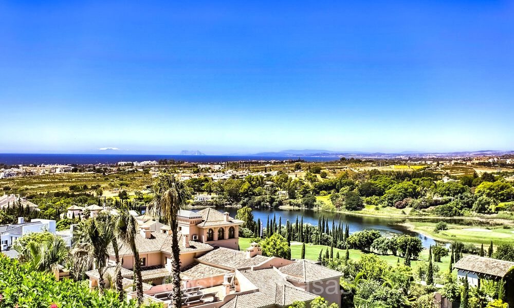 Off plan luxury villa for sale in the exclusive 5* Los Flamingos Golf Resort on the New Golden Mile, Marbella - Benahavis 73327