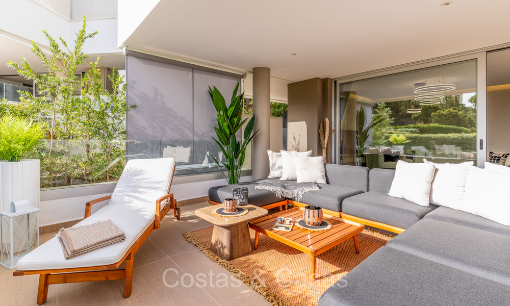 Move-in ready, modern luxury apartment for sale in the prestigious Benahavis - Marbella 73351