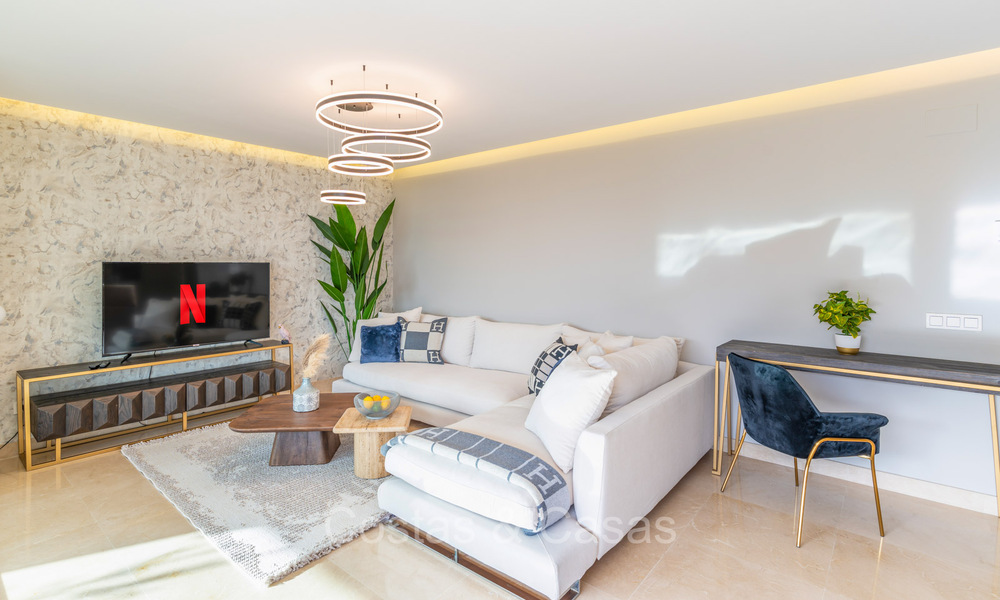 Move-in ready, modern luxury apartment for sale in the prestigious Benahavis - Marbella 73362