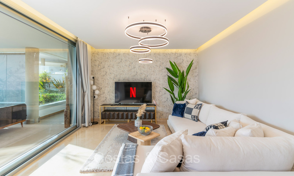 Move-in ready, modern luxury apartment for sale in the prestigious Benahavis - Marbella 73363