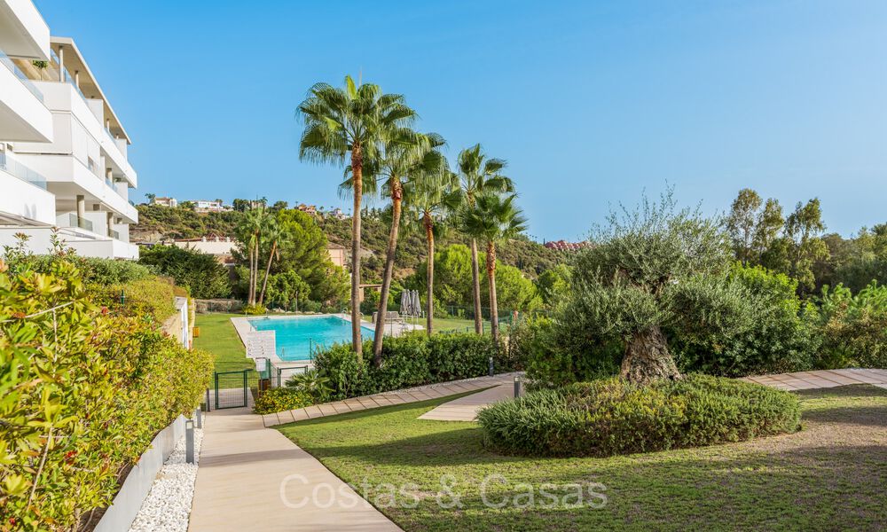 Move-in ready, modern luxury apartment for sale in the prestigious Benahavis - Marbella 73370