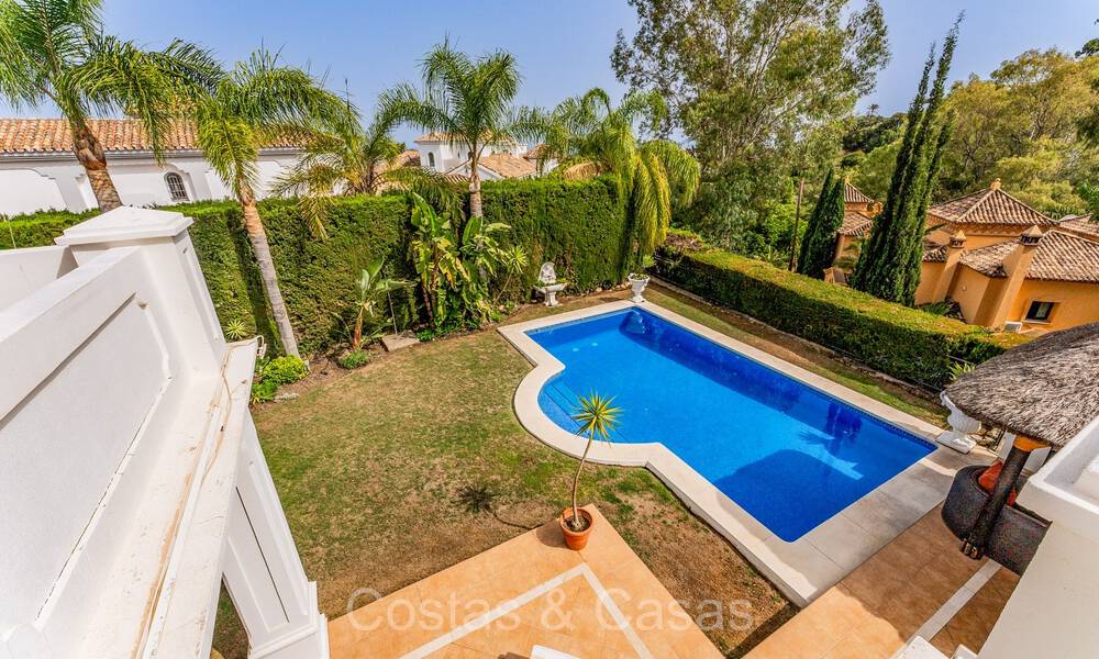 Traditional Spanish luxury villa for sale with sea views in an exclusive gated community in La Quinta, Benahavis - Marbella 73425