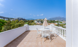 Traditional Spanish luxury villa for sale with sea views in an exclusive gated community in La Quinta, Benahavis - Marbella 73428 