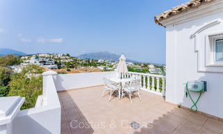 Traditional Spanish luxury villa for sale with sea views in an exclusive gated community in La Quinta, Benahavis - Marbella 73429 