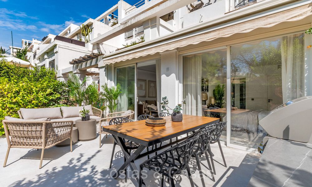 Quality renovated garden apartment for sale, bordering a leading golf course in La Quinta, Benahavis - Marbella 73560