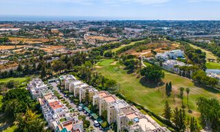 Quality renovated garden apartment for sale, bordering a leading golf course in La Quinta, Benahavis - Marbella 73568 