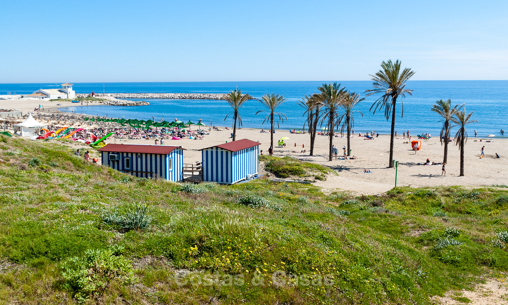 Advanced new build apartments with panoramic sea views for sale in Cabopino, east Marbella 73577