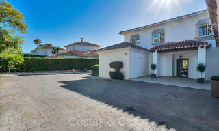 Spacious Mediterranean style family villa for sale, frontline golf on the New Golden Mile, Marbella - Benahavis 73589 