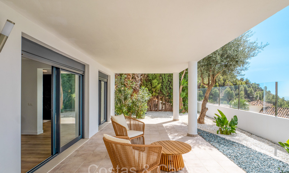 Stunning contemporary Mediterranean style villa for sale with panoramic sea views in the hills of Mijas, Costa del Sol 73673