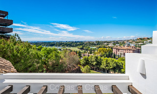 Modern frontline golf penthouse with stunning golf and sea views for sale in a 5* golf resort in Marbella - Benahavis 73682 