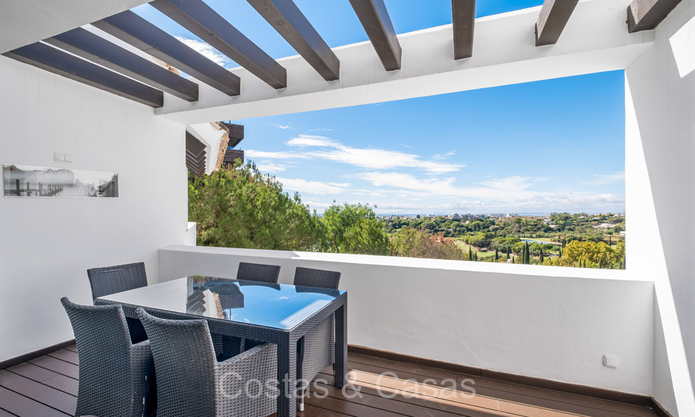 Modern frontline golf penthouse with stunning golf and sea views for sale in a 5* golf resort in Marbella - Benahavis 73695