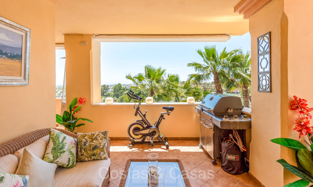 3 bedroom apartment for sale within walking distance to Puerto Banus and the beach in a gated community in Nueva Andalucia, Marbella 73706