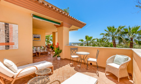 3 bedroom apartment for sale within walking distance to Puerto Banus and the beach in a gated community in Nueva Andalucia, Marbella 73707