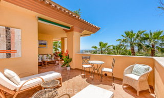 3 bedroom apartment for sale within walking distance to Puerto Banus and the beach in a gated community in Nueva Andalucia, Marbella 73707 