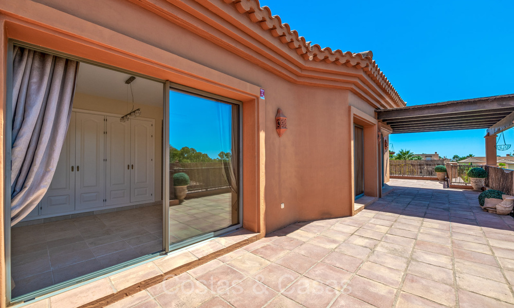 Stunning corner penthouse with magnificent views for sale in a gated complex in Benahavis - Marbella 73737