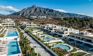 Move-in ready, prestigious duplex apartment for sale in a chic resort-style residential complex on Marbella’s Golden Mile 73835 