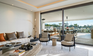 Move-in ready, prestigious duplex apartment for sale in a chic resort-style residential complex on Marbella’s Golden Mile 73862 