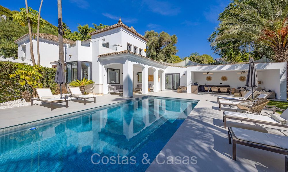 Mediterranean luxury villa for sale with charming, timeless appeal in Benahavis - Marbella 73903