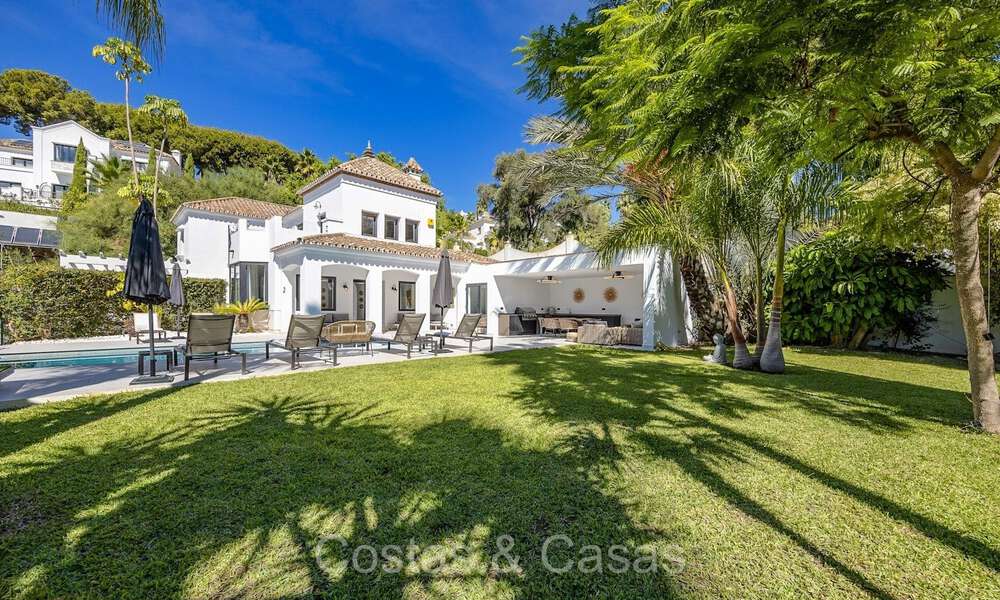 Mediterranean luxury villa for sale with charming, timeless appeal in Benahavis - Marbella 73926