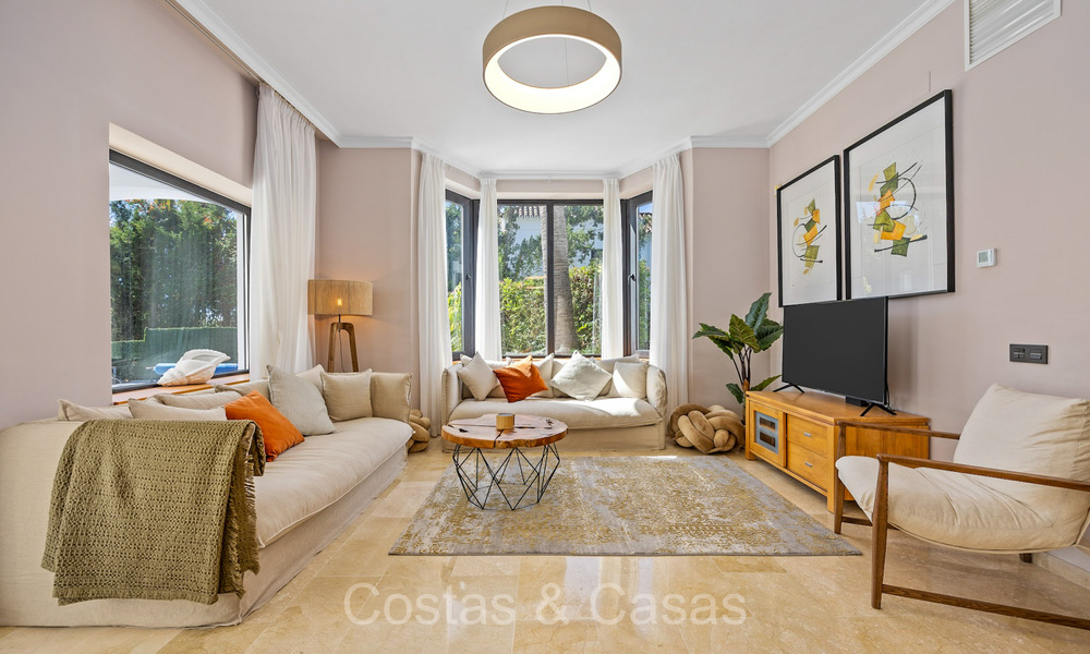 Mediterranean luxury villa for sale with charming, timeless appeal in Benahavis - Marbella 73937