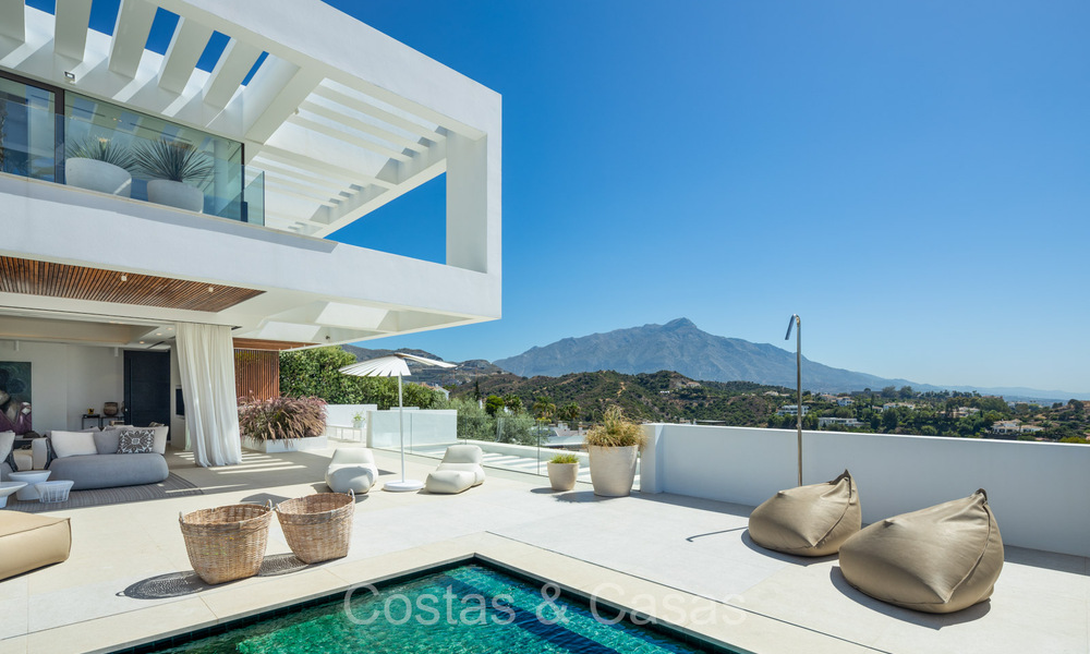 Majestic designer villa with cutting-edge architecture for sale in La Quinta, Benahavis - Marbella 74008