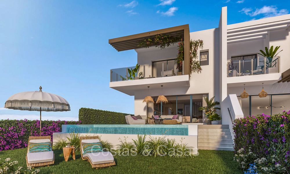 Resale! New build townhouse for sale with golf and sea views, a stone's throw from the Golf Club in Mijas Costa, Costa del Sol 74016