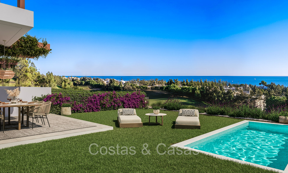 Resale! New build townhouse for sale with golf and sea views, a stone's throw from the Golf Club in Mijas Costa, Costa del Sol 74028