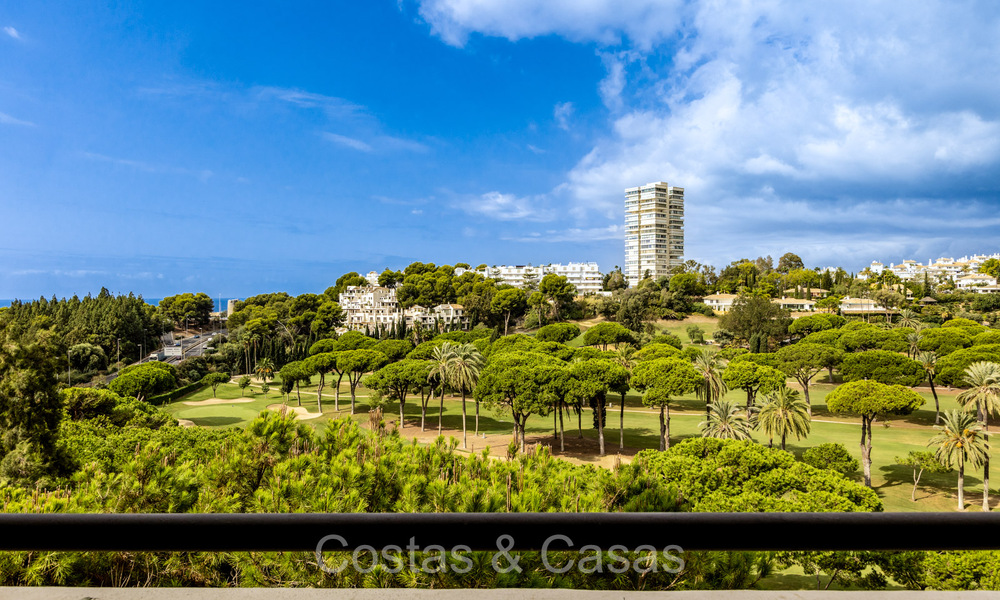 Spacious apartment with spectacular golf and sea views, walking distance to the beach in East Marbella 74091