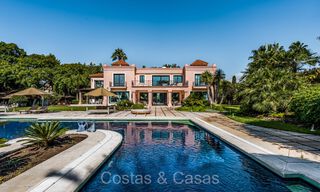 Impressive luxury villa for sale just a stone's throw from the beach on the New Golden Mile between Marbella and Estepona 74232 