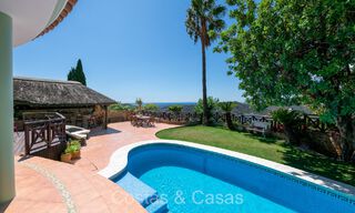 Traditional family villa with impressive views for sale in an elevated position in Istan, Marbella 74323 