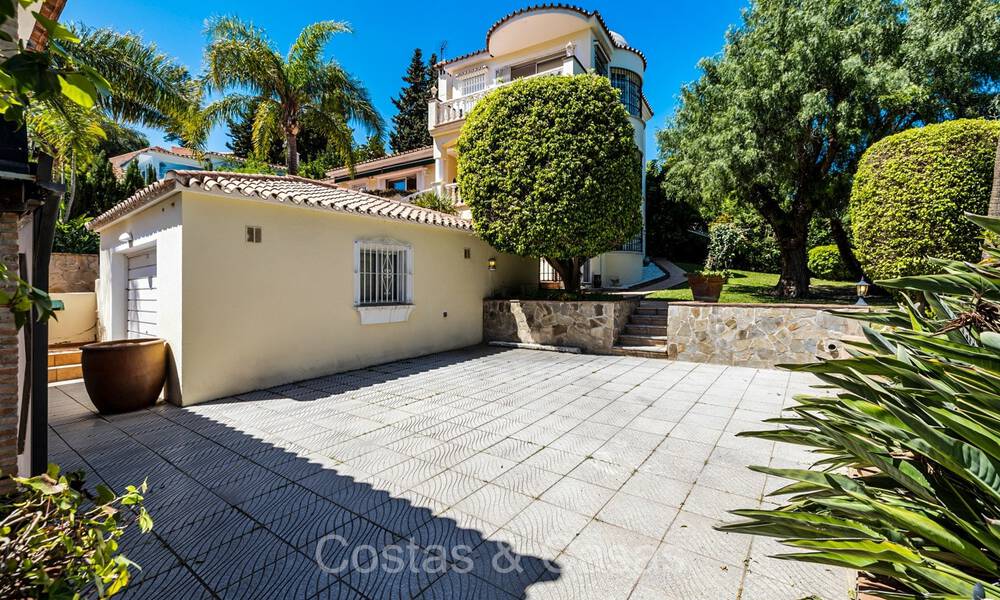 Spanish villa for sale within walking distance to everything in Nueva Andalucia, Marbella 74416