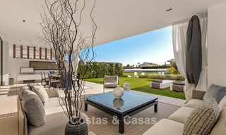 Move-in ready luxury house in an innovative and luxurious complex with sea views, located on Marbella’s Golden Mile 74559 