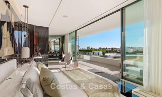 Move-in ready luxury house in an innovative and luxurious complex with sea views, located on Marbella’s Golden Mile 74564 