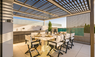 Move-in ready luxury house in an innovative and luxurious complex with sea views, located on Marbella’s Golden Mile 74569 