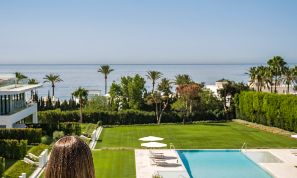 Sophisticated luxury home for sale in a progressive complex with panoramic sea views on Marbella’s Golden Mile 74577