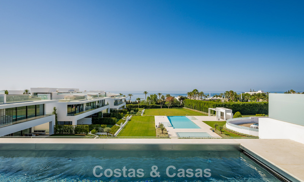 Sophisticated luxury home for sale in a progressive complex with panoramic sea views on Marbella’s Golden Mile 74600