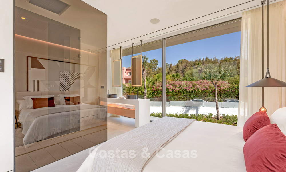 Sophisticated luxury home for sale in a progressive complex with panoramic sea views on Marbella’s Golden Mile 74611