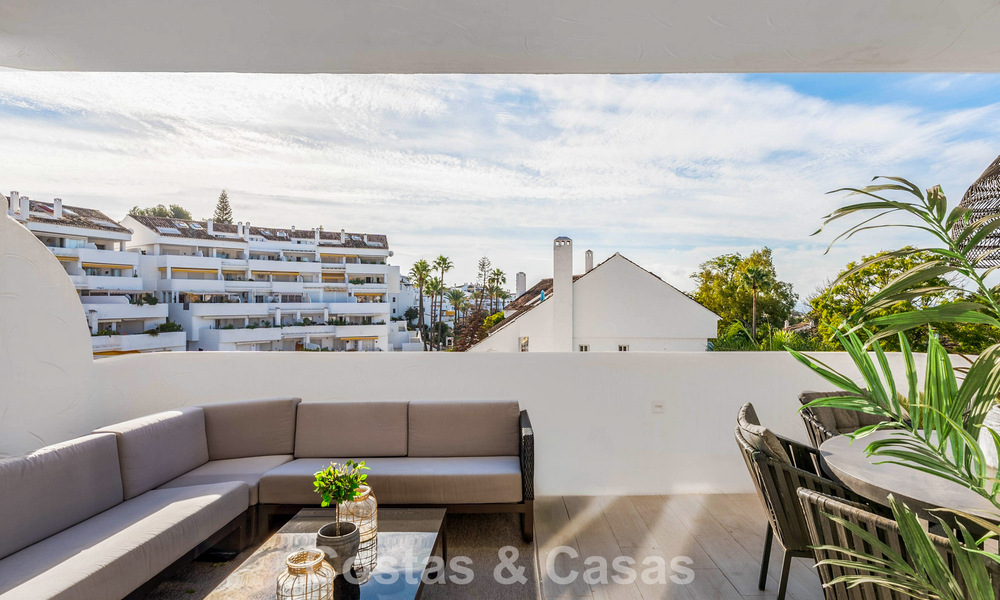 Contemporary renovated apartment within walking distance to all amenities and the beach in Nueva Andalucia, Marbella 74649