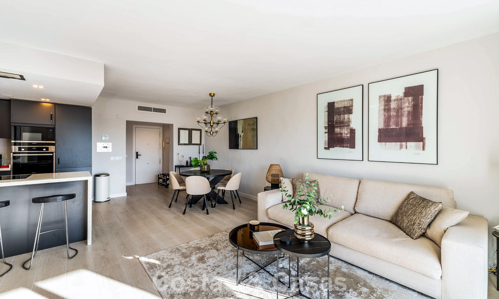 Contemporary renovated apartment within walking distance to all amenities and the beach in Nueva Andalucia, Marbella 74653