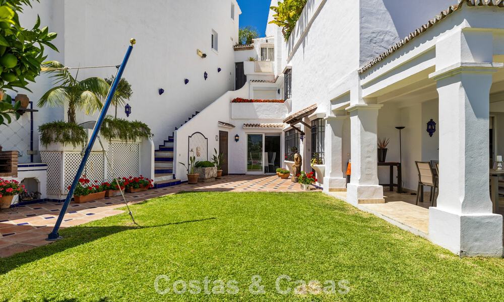 Spacious house for sale, with extensive outdoor areas in a gated complex in Nueva Andalucia, Marbella 74700